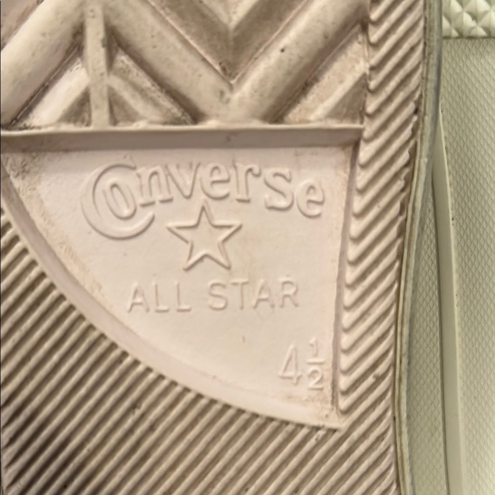 Converse Chuck Taylor All Star High-Tops with Flower Patch Pattern size 6.5. - Picture 15 of 15